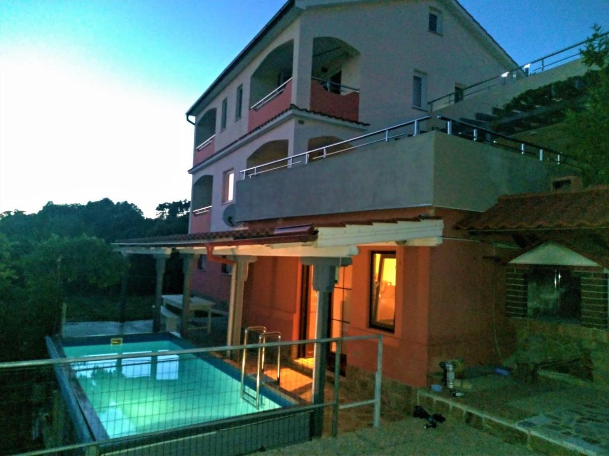 Apartman Lumar Palit