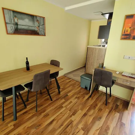 Apartments Lumar Palit Exterior photo