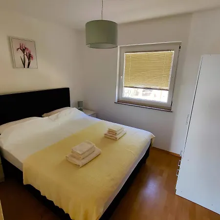 Apartments Lumar Palit Exterior photo